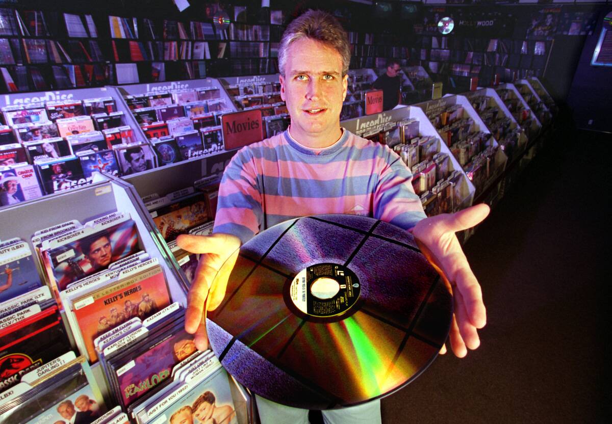 FI.NetSales.Crane1.021397.MB(Huntington Beach)Ken Crane, owner of Ken Crane Laserdiscs has gone